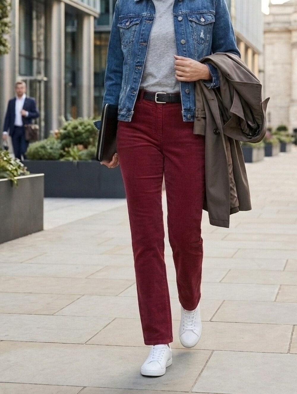 GLORIA VANDERBILT Women's Jeans in Burgundy Red ÀMANDA CLASSICAL FIT TAPERED